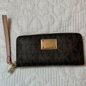 Michael Kors wallet